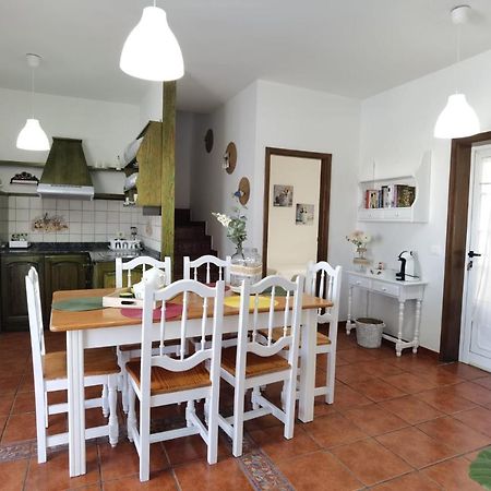 Apartamentoscasajulia La Santa Exterior photo